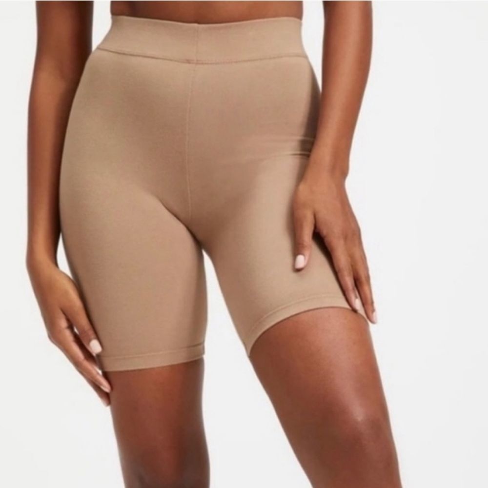 NWT Good American Putty Lounge Bike Shorts